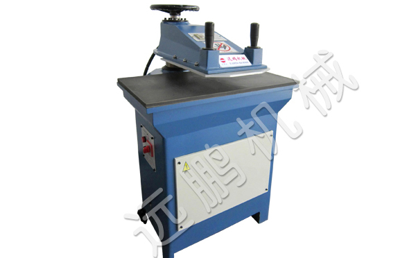 GSB-2C系列12|14T擺臂式液壓裁斷機(jī) GSB-2C系列12|14T擺臂式液壓裁斷機(jī)