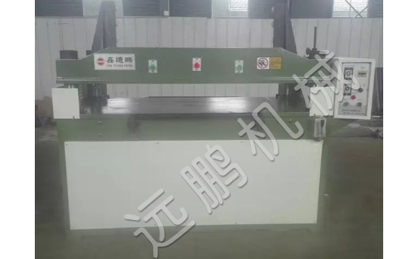 二手精密四柱裁斷機(jī) 二手精密四柱裁斷機(jī)